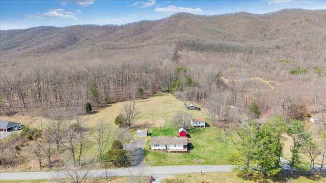 1006 Little Catawba Creek RD, Troutville, VA 24175