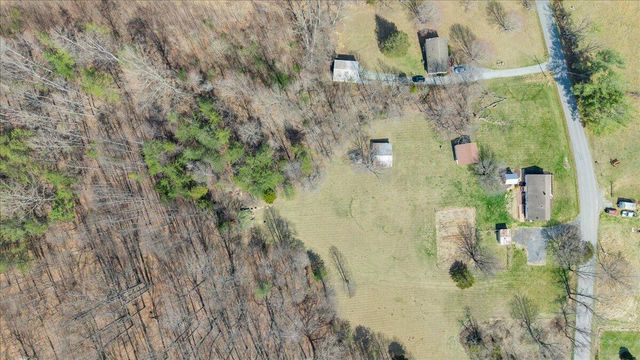 1006 Little Catawba Creek RD, Troutville, VA 24175