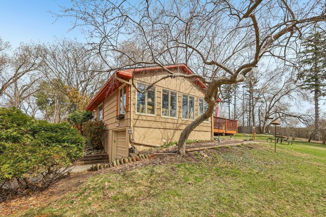 2639 Cedar Crest Road E, Minnetonka, MN 55305