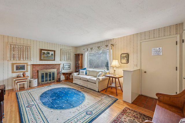 2639 Cedar Crest Road E, Minnetonka, MN 55305