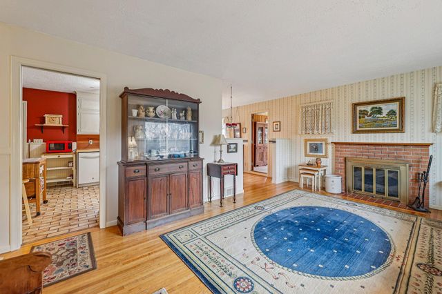 2639 Cedar Crest Road E, Minnetonka, MN 55305