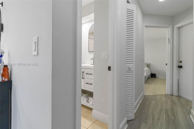 3475 Emerald Oaks Dr 1705, Hollywood, FL 33021