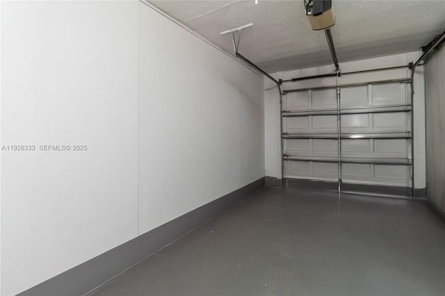 3475 Emerald Oaks Dr 1705, Hollywood, FL 33021