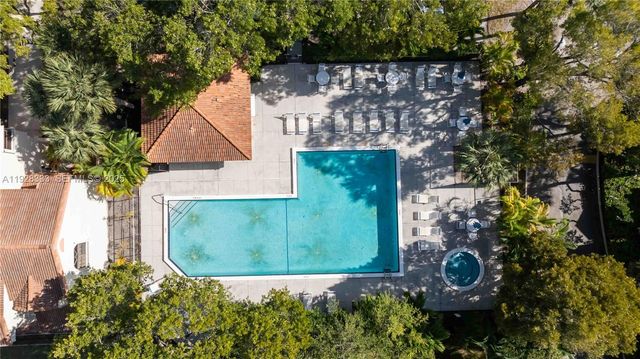 3475 Emerald Oaks Dr 1705, Hollywood, FL 33021