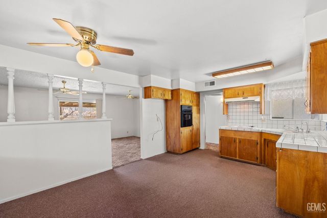 203 Suzanne Lane, Taft, CA 93268