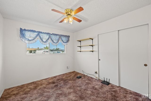 203 Suzanne Lane, Taft, CA 93268