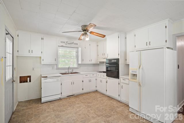 147 Oakdale Circle, Mocksville, NC 27028