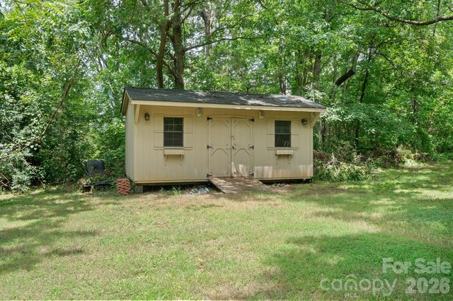 147 Oakdale Circle, Mocksville, NC 27028