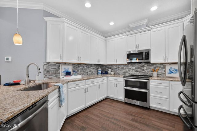 385 Coral Reef Way, Daytona Beach, FL 32124