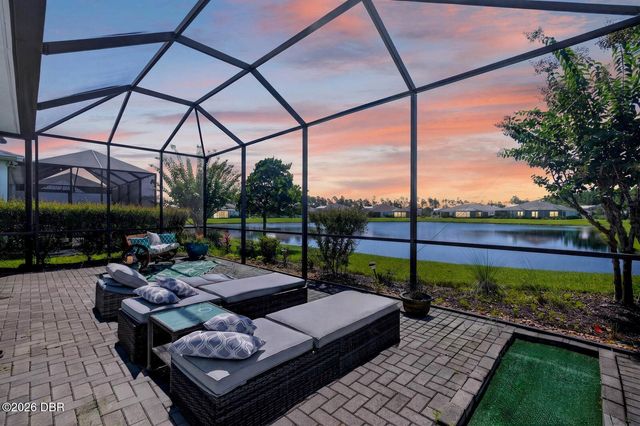 385 Coral Reef Way, Daytona Beach, FL 32124