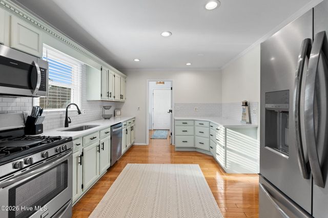 316 NE 58th Street, Oak Island, NC 28465