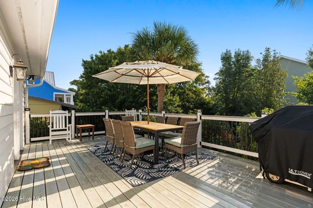 316 NE 58th Street, Oak Island, NC 28465