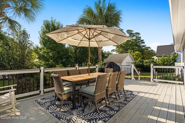 316 NE 58th Street, Oak Island, NC 28465