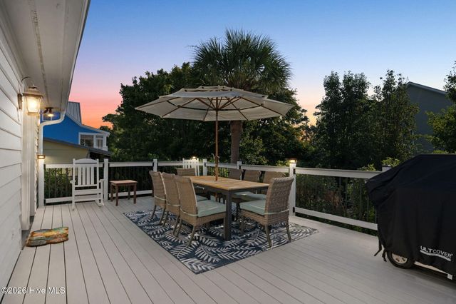 316 NE 58th Street, Oak Island, NC 28465
