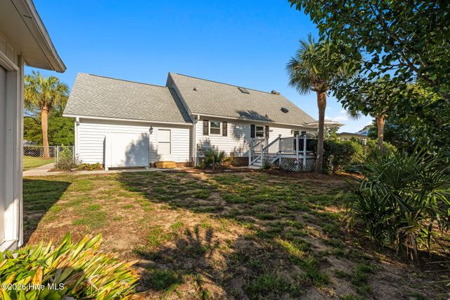 316 NE 58th Street, Oak Island, NC 28465