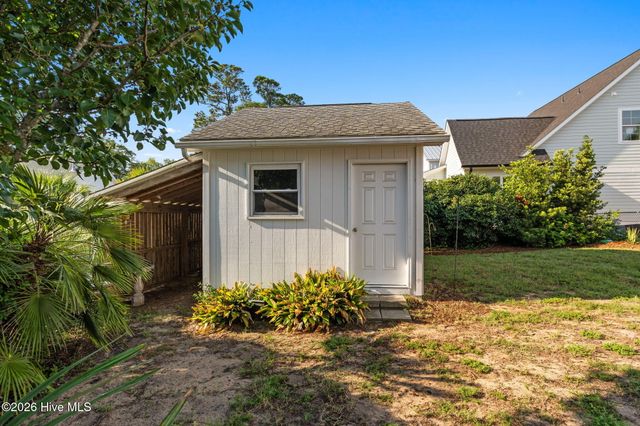 316 NE 58th Street, Oak Island, NC 28465