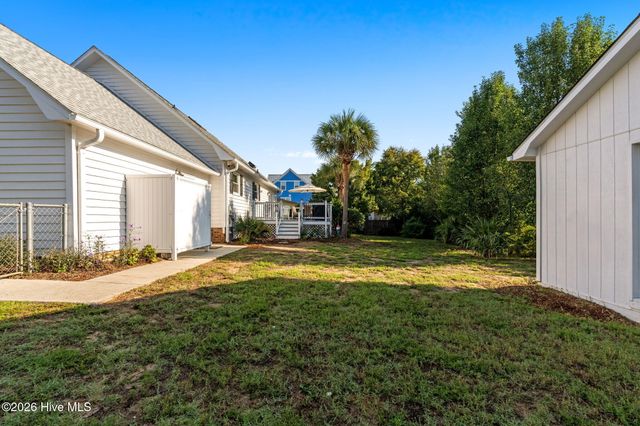 316 NE 58th Street, Oak Island, NC 28465