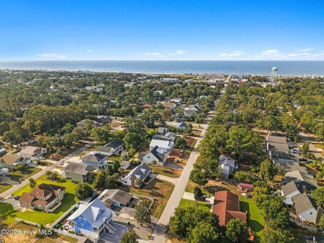 316 NE 58th Street, Oak Island, NC 28465