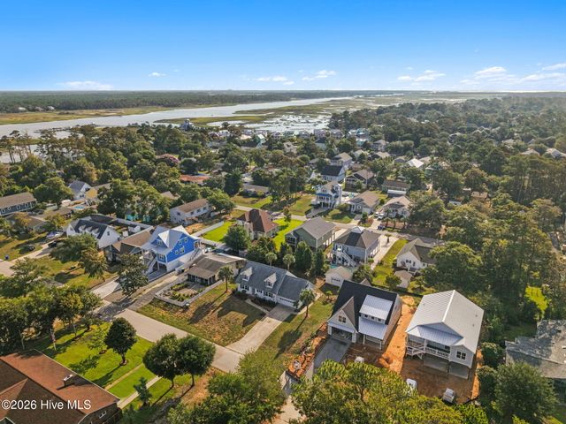 316 NE 58th Street, Oak Island, NC 28465