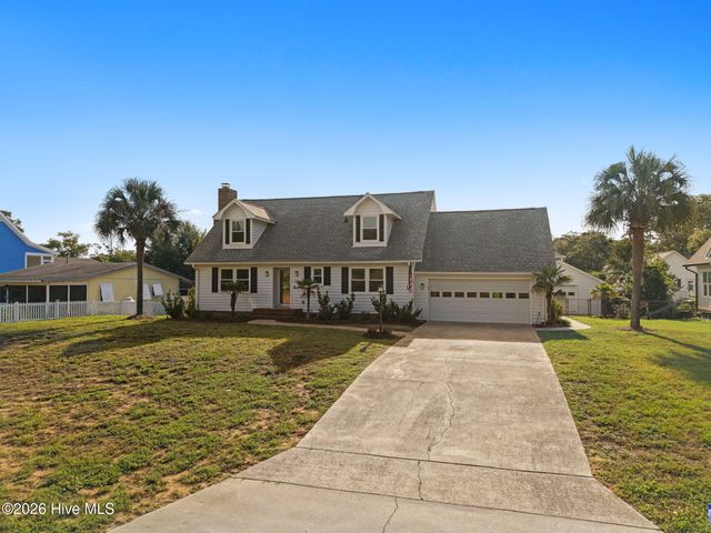 316 NE 58th Street, Oak Island, NC 28465