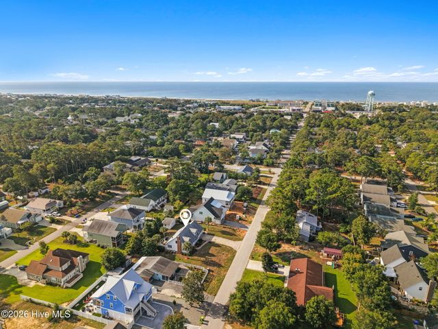 316 NE 58th Street, Oak Island, NC 28465