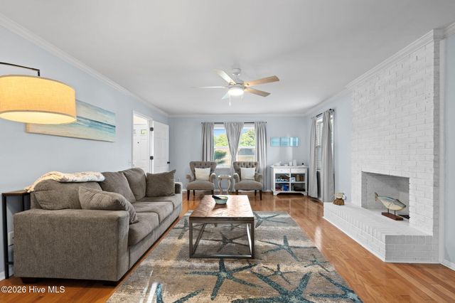 316 NE 58th Street, Oak Island, NC 28465