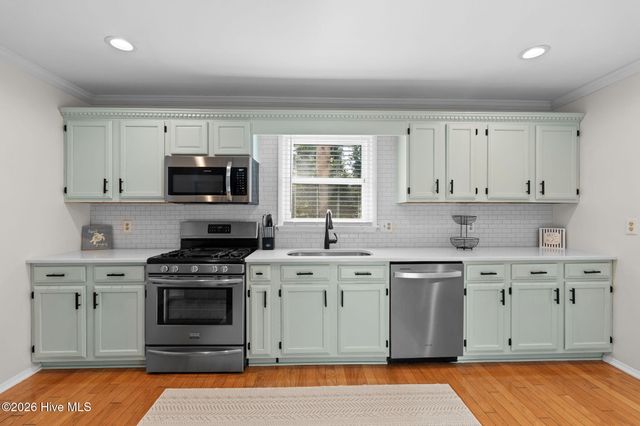 316 NE 58th Street, Oak Island, NC 28465