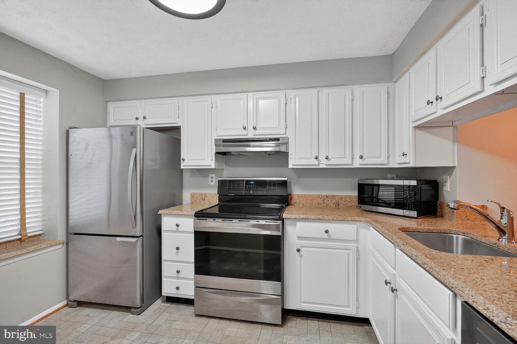 Image 2 of property listing at 9931 CANVASBACK WAY, Damascus, MD 20872