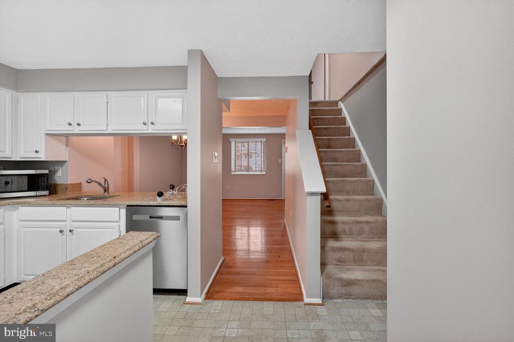 Image 5 of property listing at 9931 CANVASBACK WAY, Damascus, MD 20872