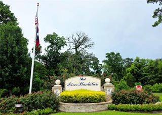 50 Robert E Lee Drive, Conroe, TX 77302