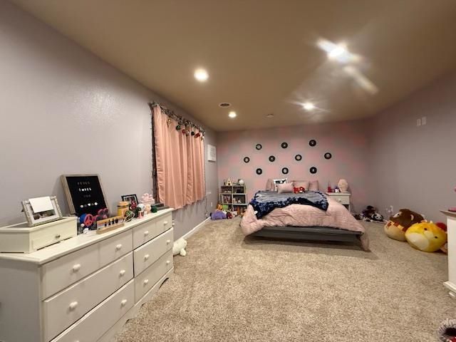 1805 28th St NW, Minot, ND 58703