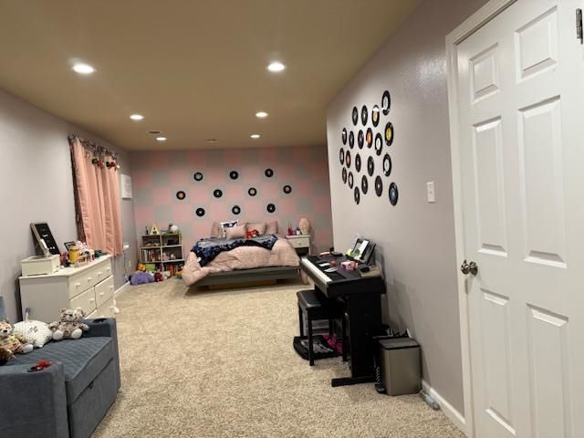 1805 28th St NW, Minot, ND 58703