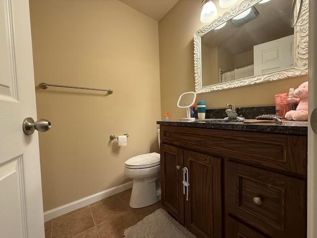 1805 28th St NW, Minot, ND 58703