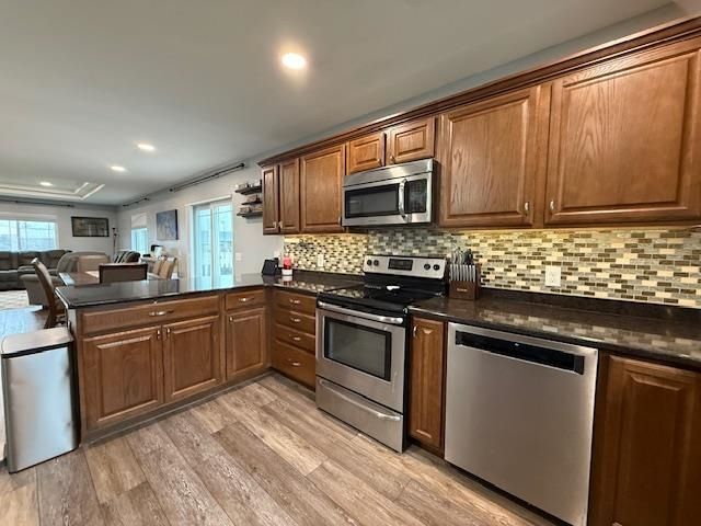 1805 28th St NW, Minot, ND 58703