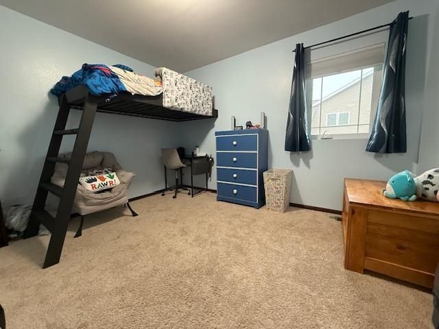 1805 28th St NW, Minot, ND 58703