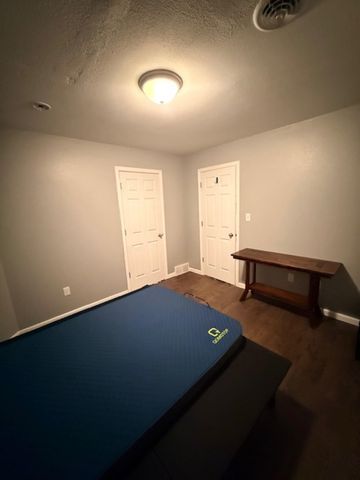 1805 28th St NW, Minot, ND 58703
