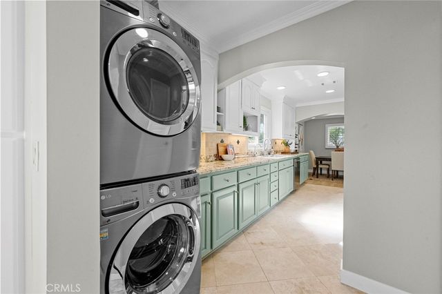 709 E Catalina, Santa Ana, CA 92706