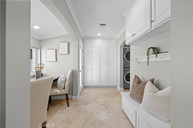 709 E Catalina, Santa Ana, CA 92706