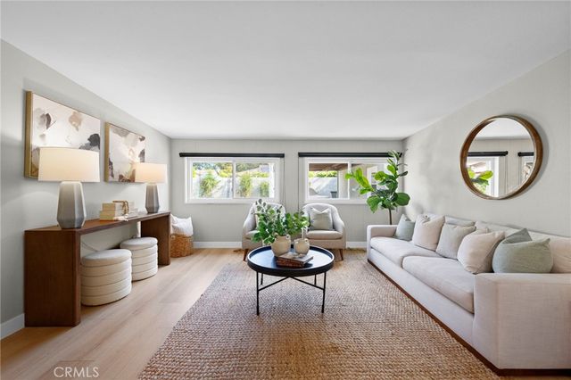 709 E Catalina, Santa Ana, CA 92706