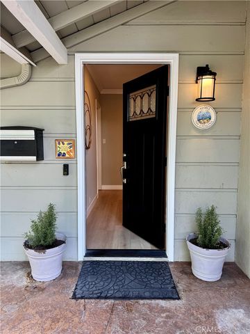 709 E Catalina, Santa Ana, CA 92706
