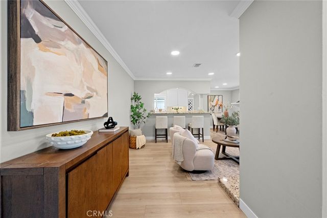 709 E Catalina, Santa Ana, CA 92706