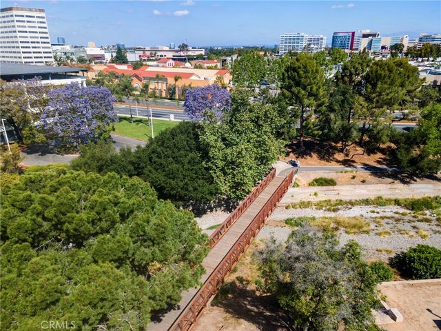 709 E Catalina, Santa Ana, CA 92706