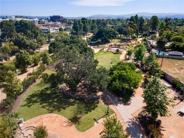 709 E Catalina, Santa Ana, CA 92706