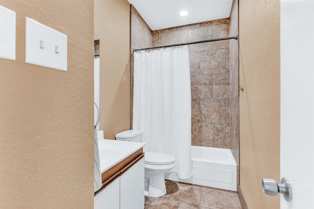 3500 E Park Boulevard 402, Plano, TX 75074