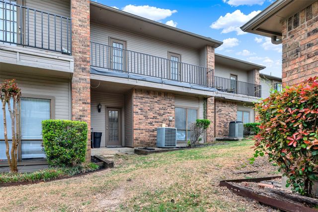 3500 E Park Boulevard 402, Plano, TX 75074