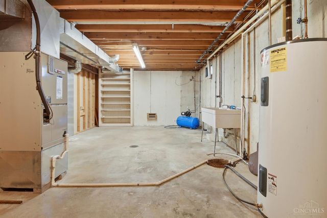 7225 Lesourdsville West Chester Road, West Chester, OH 45069