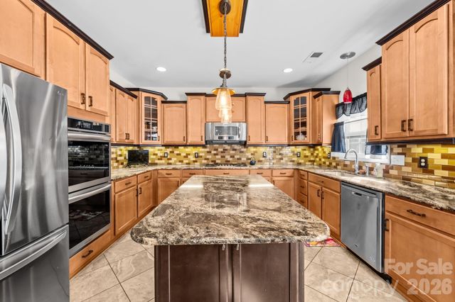 8423 Mossy Cup Trail, Harrisburg, NC 28075
