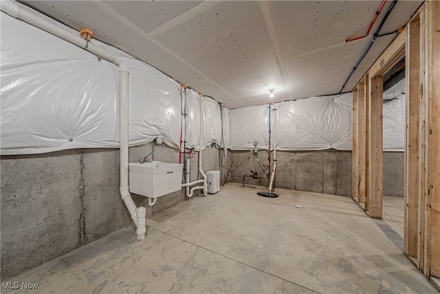 1855 Woodlawn Avenue, East Cleveland, OH 44112