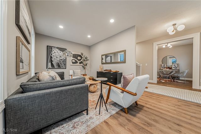 1855 Woodlawn Avenue, East Cleveland, OH 44112