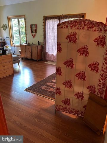 2376 HIGH TOP RD, Linden, VA 22642